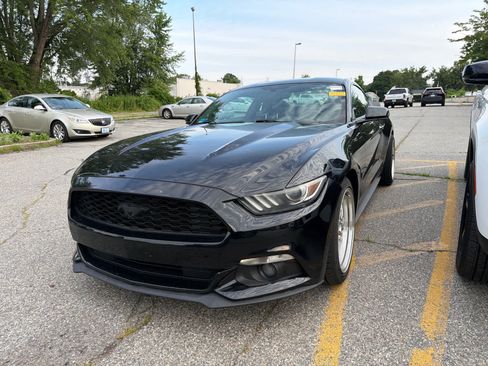 Used 2016 Ford Mustang Coupe w/ Equipment Group 051A RWD image 7