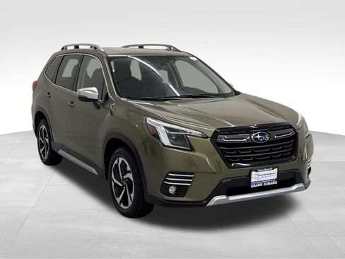 Used 2024 Subaru Forester Touring AWD/4WD image 8