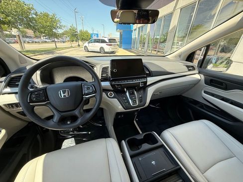Used 2026 Honda Odyssey EX-L image 7