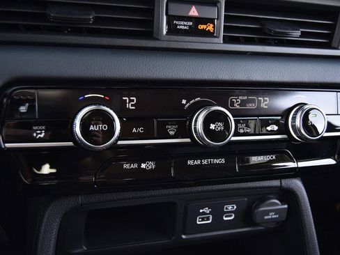 New 2025 Honda Pilot EX-L image 17