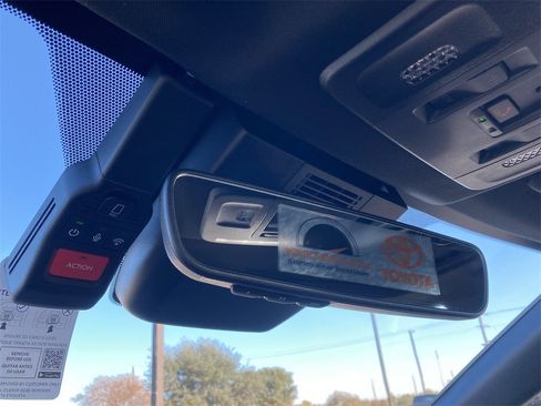 New 2026 Toyota Camry SE image 27