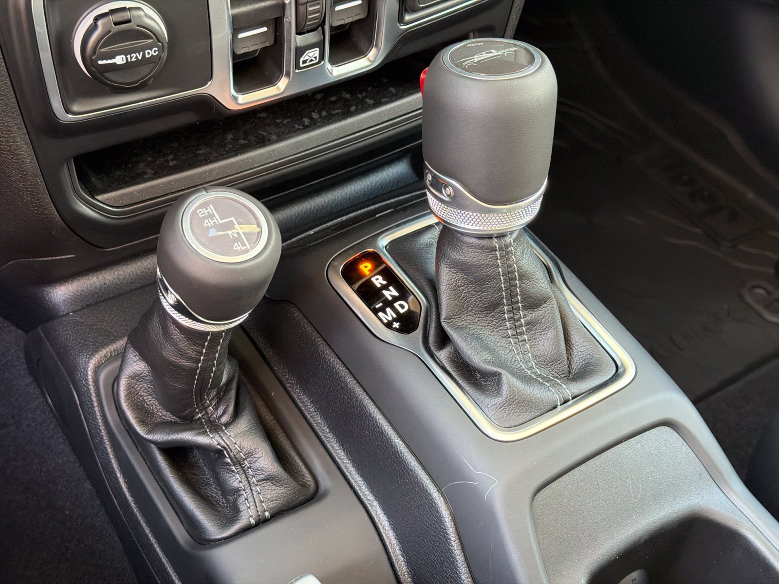 New 2026 Jeep Gladiator Sport AWD/4WD image 24