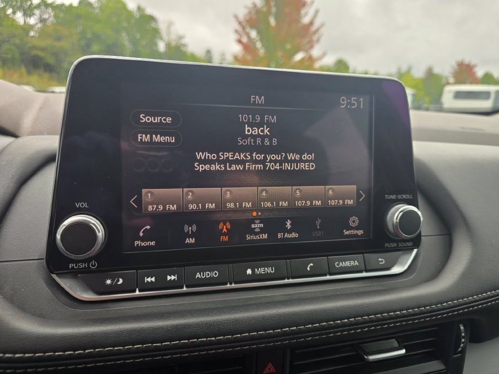 Used 2021 Nissan Rogue S AWD/4WD image 27
