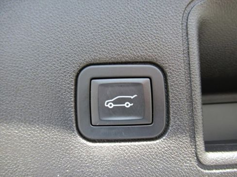 Used 2018 GMC Terrain SLT w/ Preferred Package FWD image 33