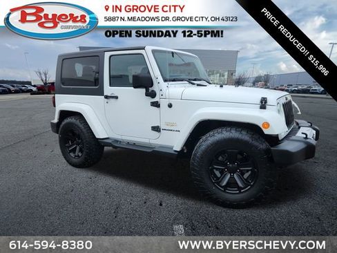Used 2015 Jeep Wrangler Sahara image 1