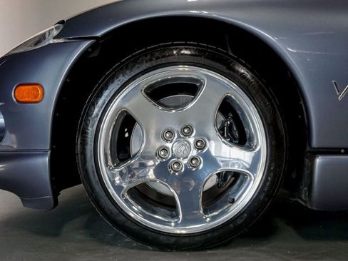 Used 2000 Dodge Viper GTS image 37