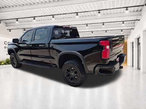Used 2025 Chevrolet Silverado 1500 ZR2 w/ Technology Package AWD/4WD image 9