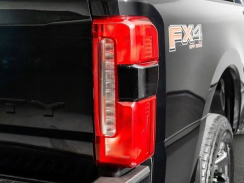 Used 2024 Ford F250 Lariat w/ Lariat Ultimate Package AWD/4WD image 14