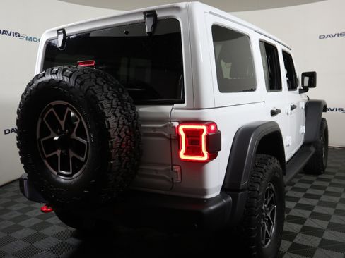 Used 2026 Jeep Wrangler Unlimited Rubicon w/ Safety Group AWD/4WD image 6