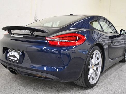 Used 2015 Porsche Cayman image 8