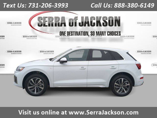 Used 2023 Audi Q5 2.0T Premium w/ Convenience Package AWD/4WD image 1