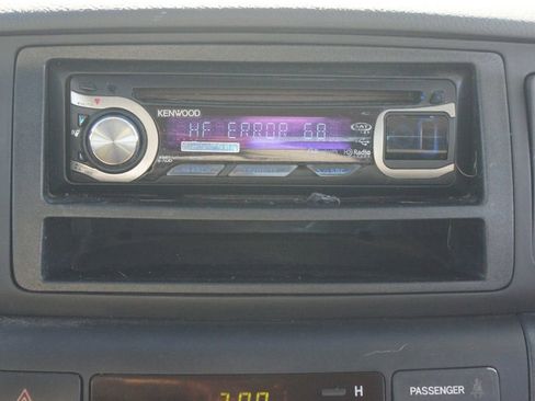 Used 2005 Toyota Corolla S image 6