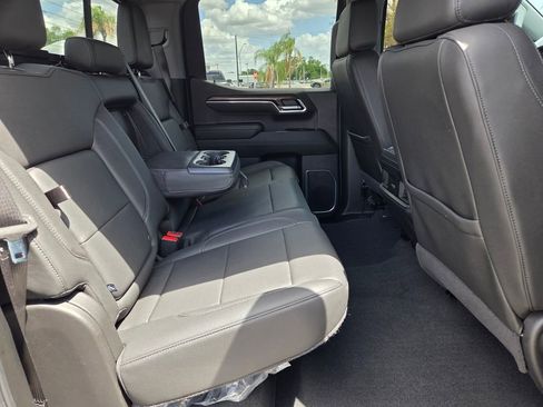 Certified 2025 Chevrolet Silverado 1500 LT Trail Boss w/ Convenience Package II AWD/4WD image 17