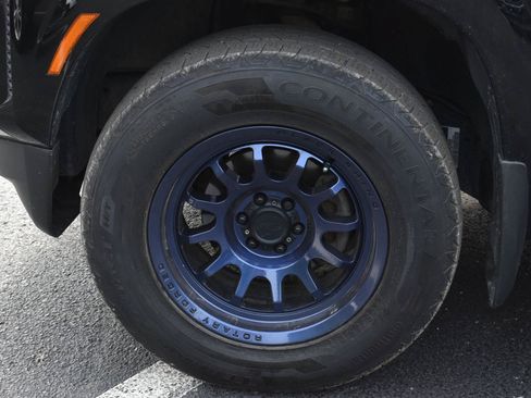 Used 2022 Nissan Frontier S w/ Technology Package RWD image 11