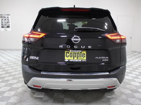 Used 2023 Nissan Rogue Platinum AWD/4WD image 11