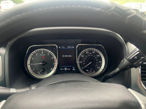 Used 2019 Nissan Titan SV AWD/4WD image 15
