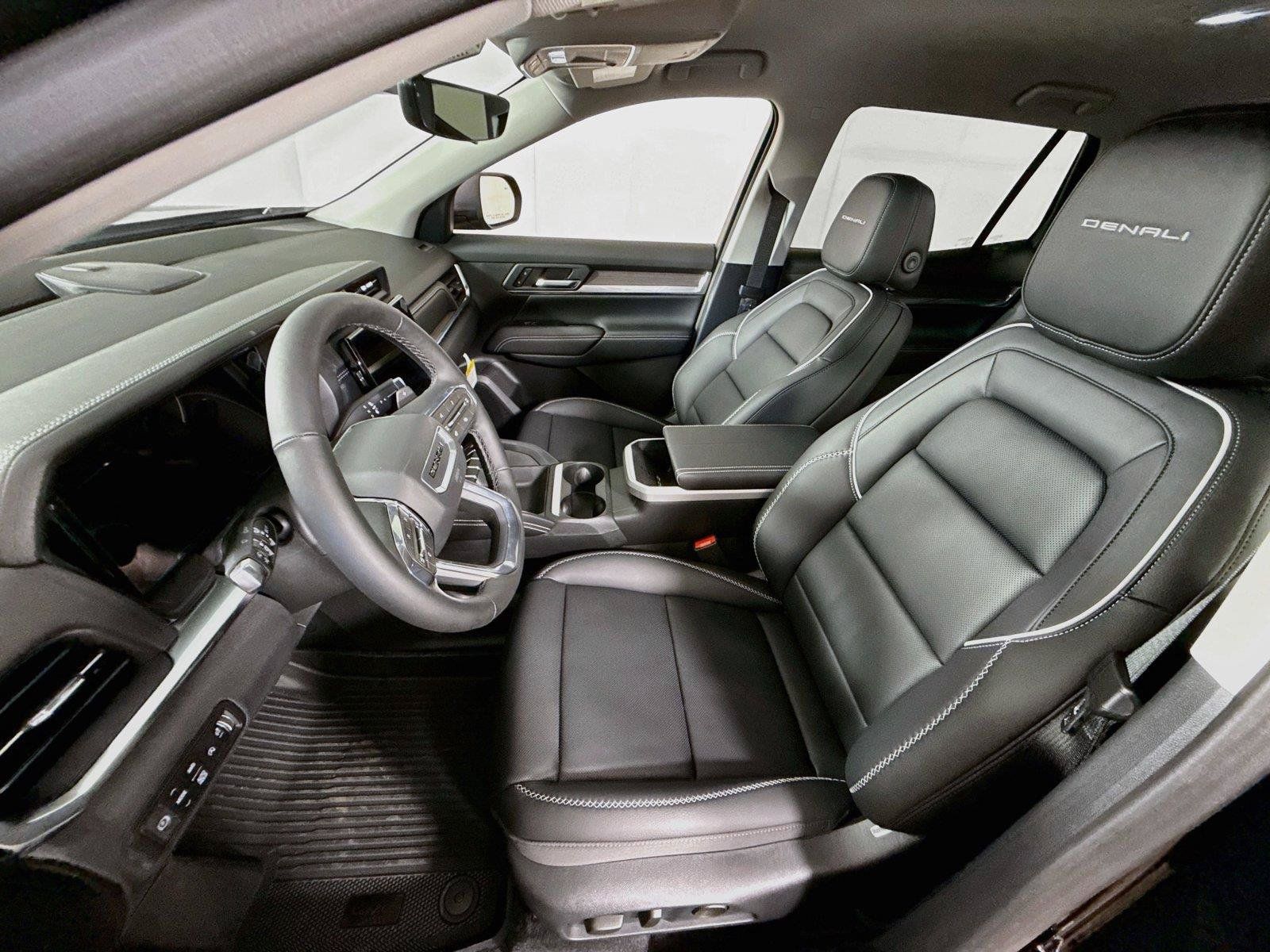 New 2027 GMC Terrain Denali w/ LPO, Floor Liner Package AWD/4WD image 15