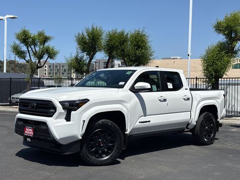 New 2026 Toyota Tacoma SR5 AWD/4WD image 2