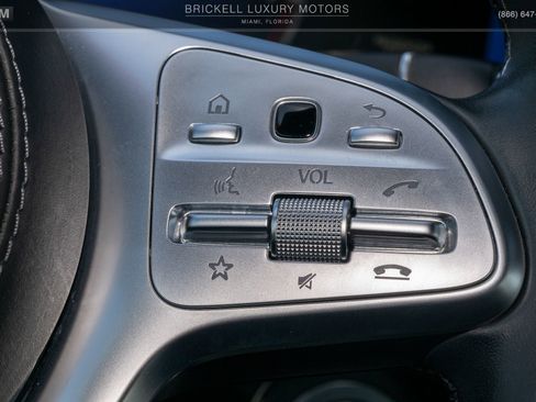 Used 2020 Mercedes-Benz S 560 4MATIC Sedan image 38