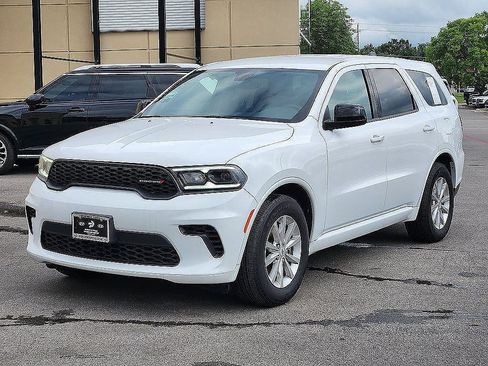Used 2025 Dodge Durango GT RWD image 2