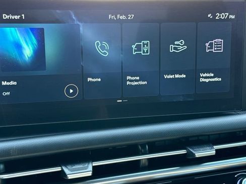 Certified 2025 Hyundai Santa Cruz SE image 22