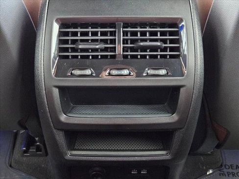 New 2026 BMW X5 xDrive50e image 17