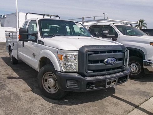Used 2015 Ford F250 XL w/ Power Equipment Group image 3