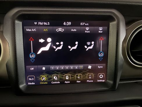 Used 2021 Jeep Gladiator Sport AWD/4WD image 22