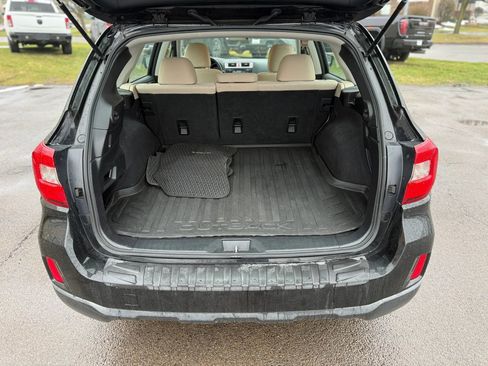 Used 2016 Subaru Outback 2.5i image 7