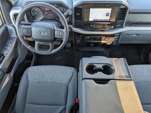 Used 2023 Ford F150 XLT image 6