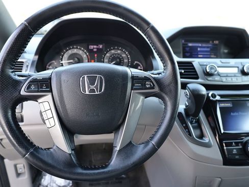 Used 2016 Honda Odyssey EX-L image 24