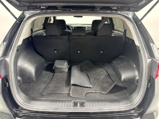 Used 2022 Kia Sportage LX FWD image 32