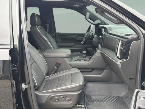 Used 2025 GMC Sierra 1500 AT4X w/ AT4X AEV Edition image 32