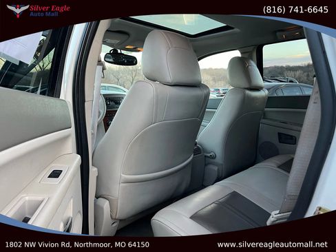 Used 2005 Jeep Grand Cherokee Limited image 9