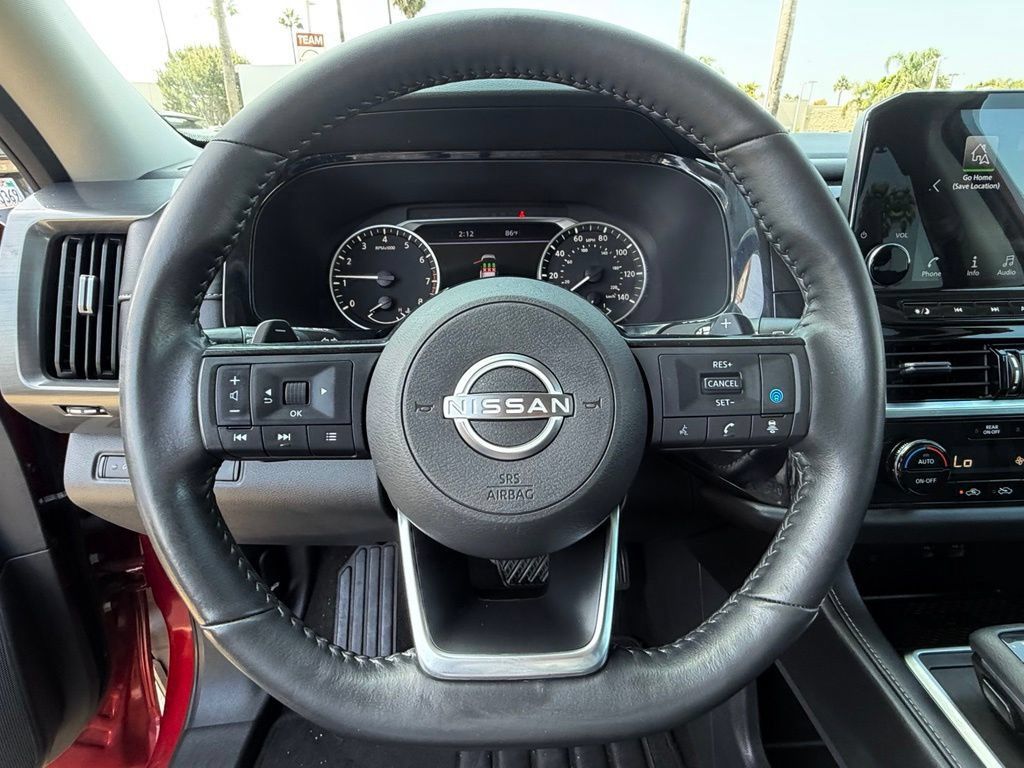 Certified 2023 Nissan Pathfinder SL FWD image 17