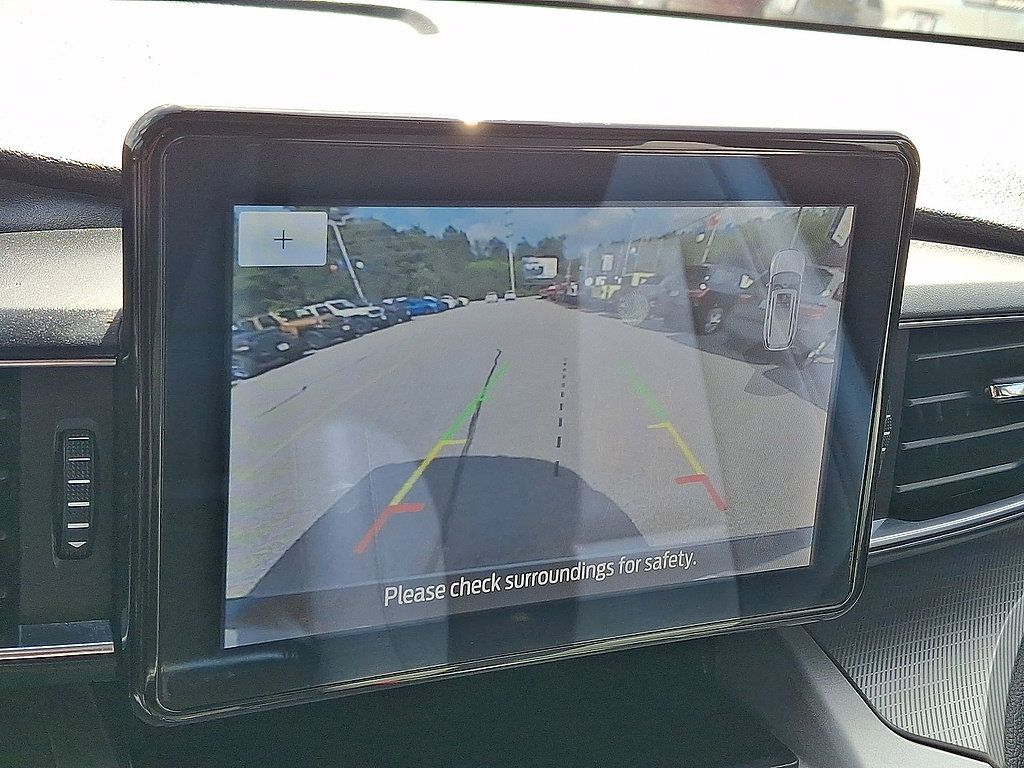 Used 2021 Ford Explorer XLT w/ Equipment Group 202A AWD/4WD image 44