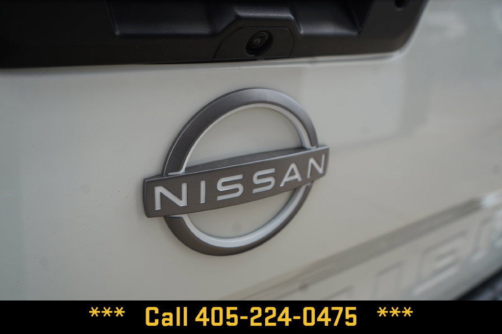 Used 2025 Nissan Frontier SL AWD/4WD image 5