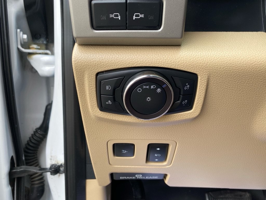 Used 2020 Ford F250 Lariat w/ Lariat Ultimate Package AWD/4WD image 19
