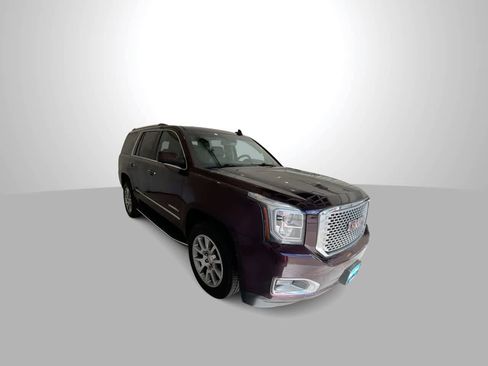 Used 2017 GMC Yukon Denali w/ Open Road Package AWD/4WD image 2