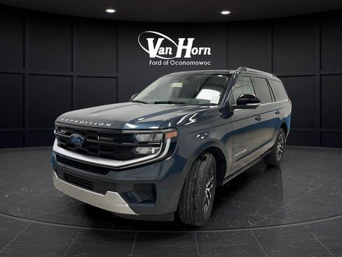 Used 2025 Ford Expedition Platinum AWD/4WD image 7