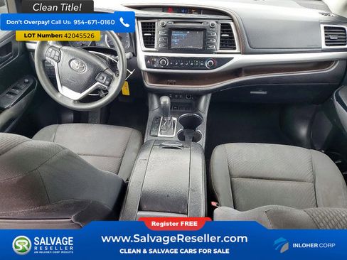 Used 2019 Toyota Highlander LE FWD image 11