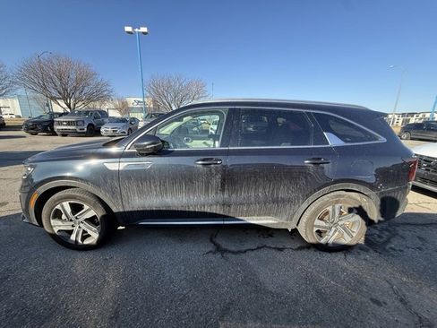 Used 2023 Kia Sorento SX Prestige image 6