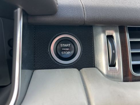 Used 2017 Land Rover Range Rover HSE image 38