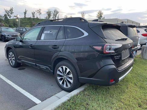 Used 2024 Subaru Outback Limited AWD/4WD image 4