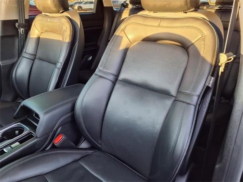 Certified 2023 Lincoln Corsair Reserve w/ Equipment Group 201A image 6