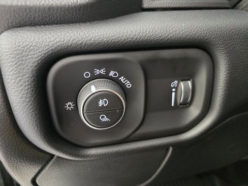 New 2026 RAM 3500 Big Horn AWD/4WD image 24