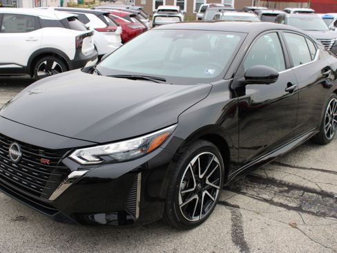 Certified 2024 Nissan Sentra SR w/ SR Premium Package image 1