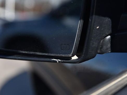 Used 2025 Jeep Compass Latitude image 9