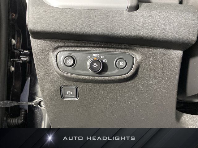 Used 2021 GMC Terrain SLT w/ Infotainment Package II FWD image 25