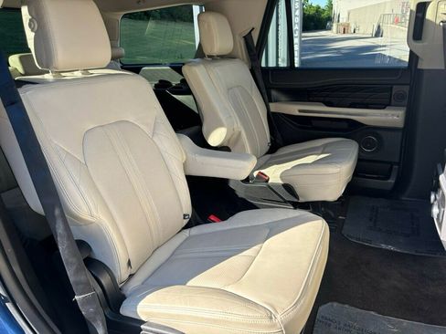 Used 2019 Ford Expedition Platinum AWD/4WD image 19